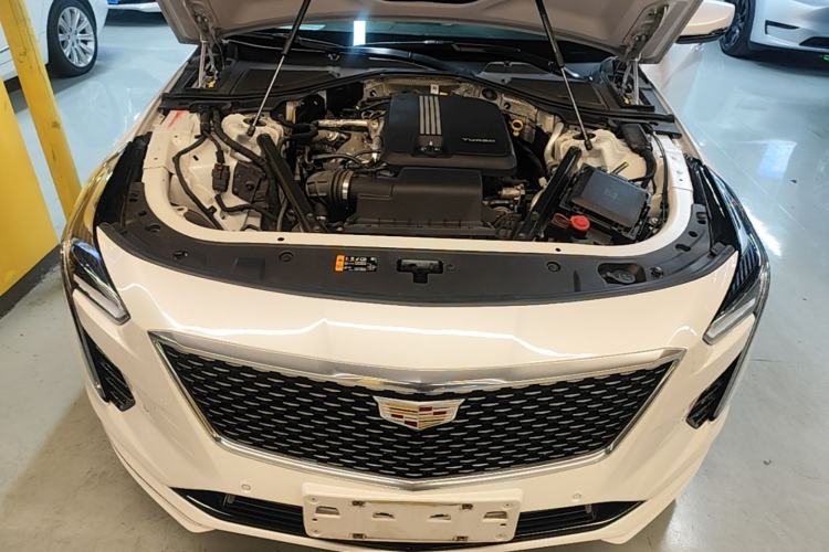 Used Cadillac CT6 2019 28T Fashion Edition Engine Bay