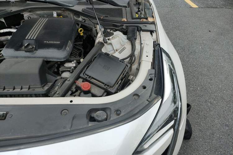 Used Cadillac CT6 2019 28T Leading Sport Model Engine Bay Left