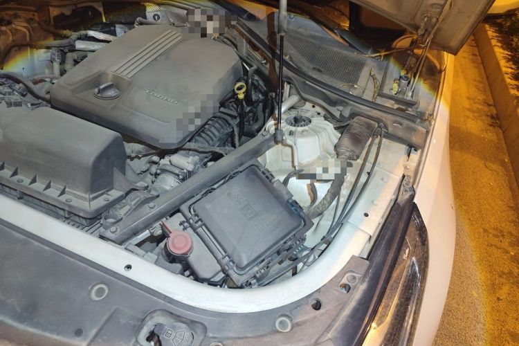 Used Cadillac CT6 2019 28T Elite Edition Engine Bay Left