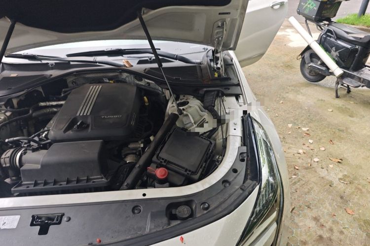 Used Cadillac CT6 2019 28T Luxury Model Engine Bay Left