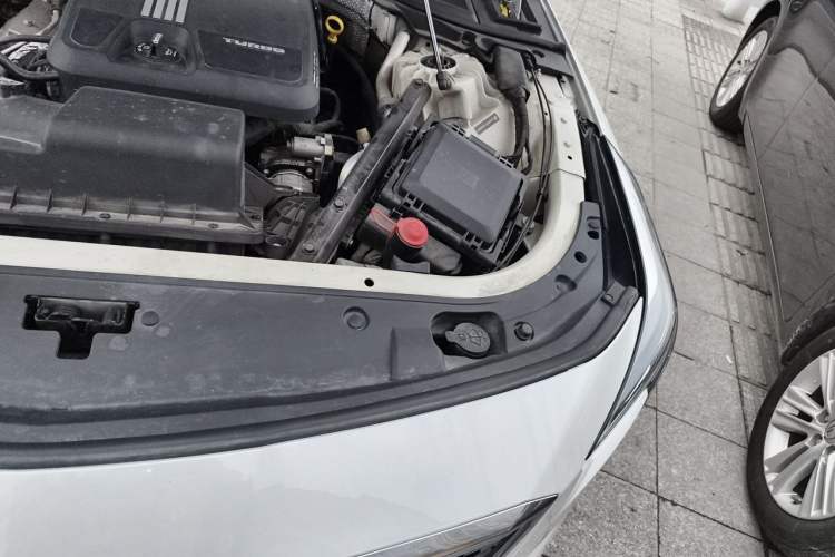 Used Cadillac CT6 2019 28T Fashion Edition Engine Bay Left