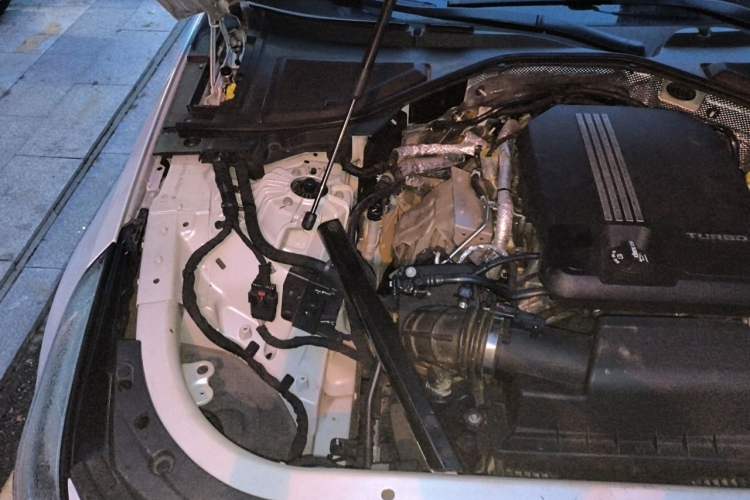 Used Cadillac CT6 2019 28T Luxury Model Engine Bay Right