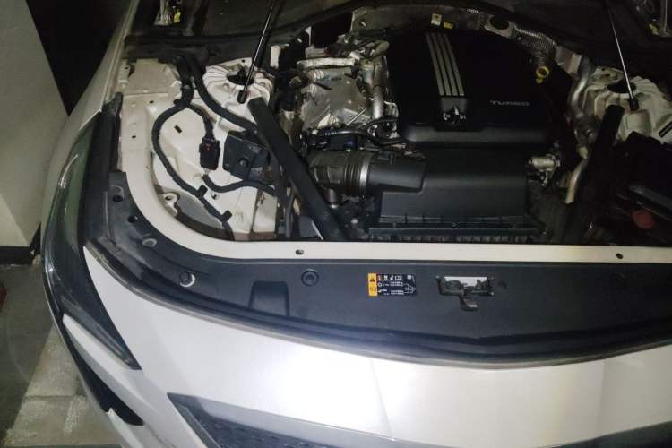 Used Cadillac CT6 2019 28T Luxury Model Engine Bay Right