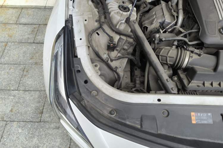 Used Cadillac CT6 2019 28T Fashion Edition Engine Bay Right