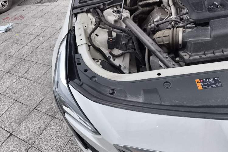 Used Cadillac CT6 2019 28T Fashion Edition Engine Bay Right