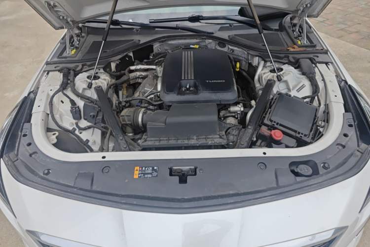 Used Cadillac CT6 2019 28T Fashion Edition Engine Bay