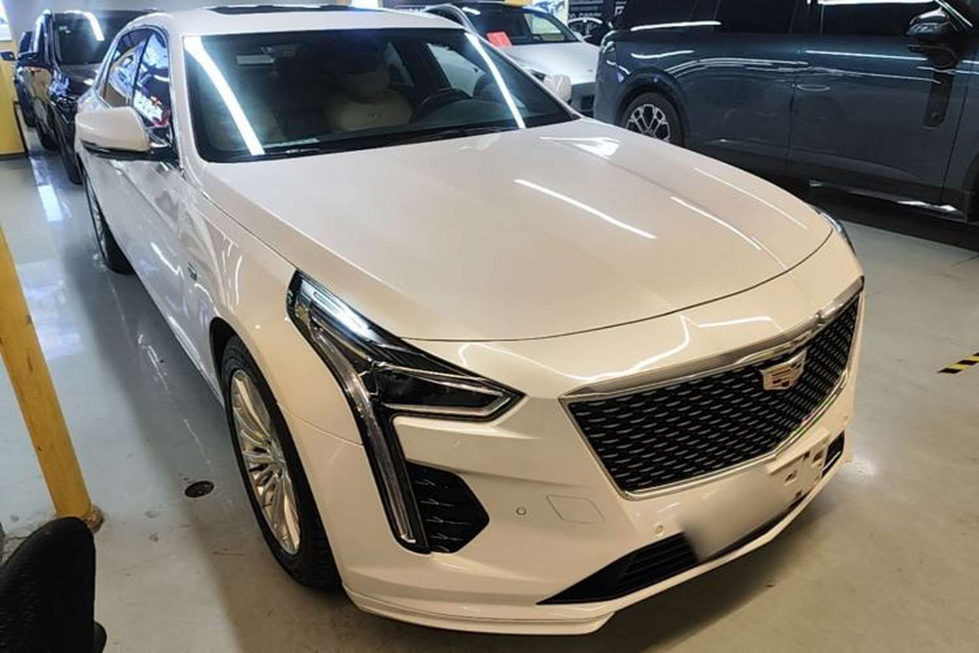 Used Cadillac CT6 2019 28T Fashion Edition Exterior 1