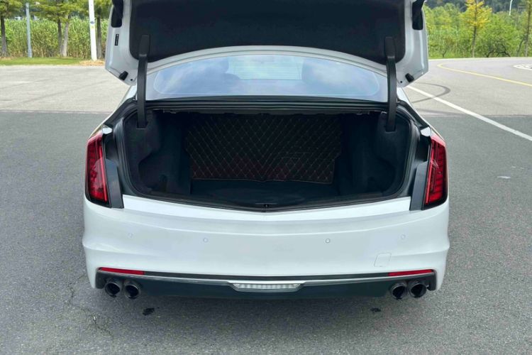 Used Cadillac CT6 2019 28T Fashion Edition Exterior 10