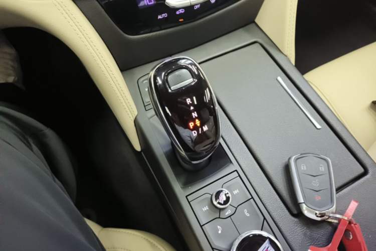 Used Cadillac CT6 2019 28T Fashion Edition Gear Lever
