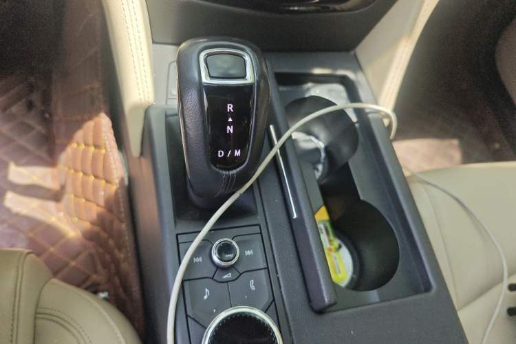 Used Cadillac CT6 2019 28T Fashion Edition Gear Lever