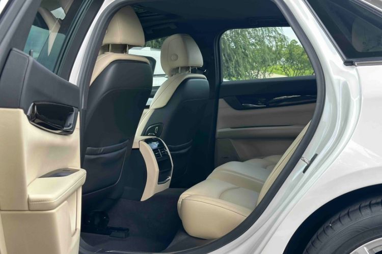 Used Cadillac CT6 2019 28T Fashion Edition Interior 1