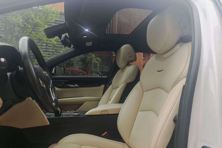 Used Cadillac CT6 2019 28T Fashion Edition Interior 11