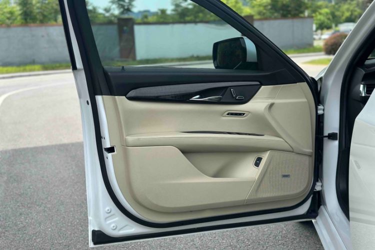 Used Cadillac CT6 2019 28T Fashion Edition Interior 4