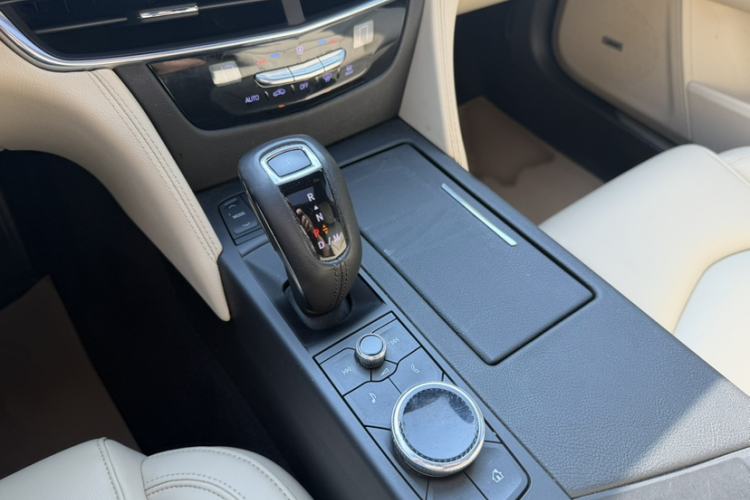 Used Cadillac CT6 2019 28T Fashion Edition Interior 5