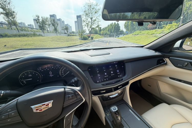 Used Cadillac CT6 2019 28T Fashion Edition Interior 6