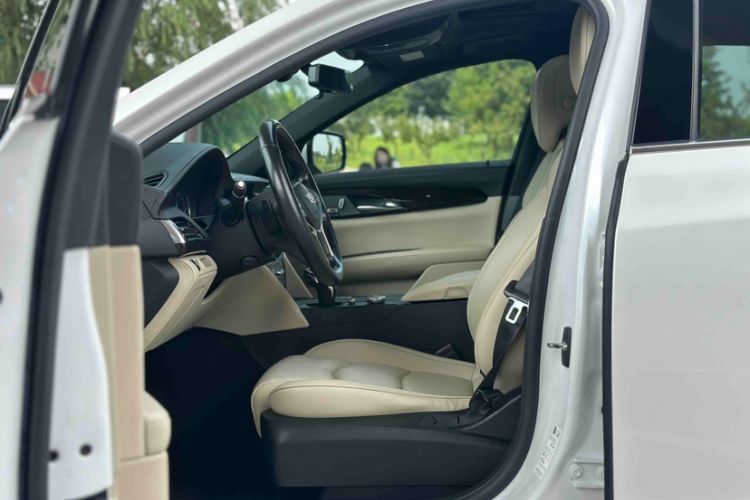 Used Cadillac CT6 2019 28T Fashion Edition Interior 6