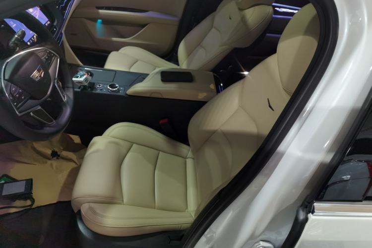 Used Cadillac CT6 2019 28T Fashion Edition Left Front Seat