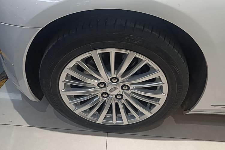 Used Cadillac CT6 2019 28T Fashion Edition Left Front Wheel Hub