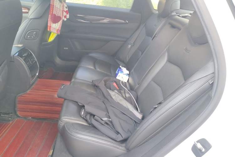 Used Cadillac CT6 2019 28T Elite Edition Left Rear Seat