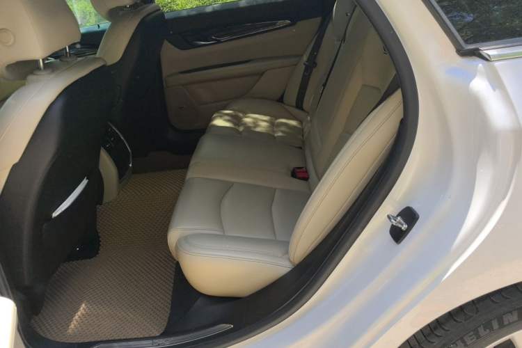 Used Cadillac CT6 2019 28T Fashion Edition Left Rear Seat
