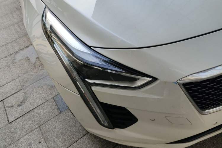 Used Cadillac CT6 2019 28T Luxury Model Right Front Headlight