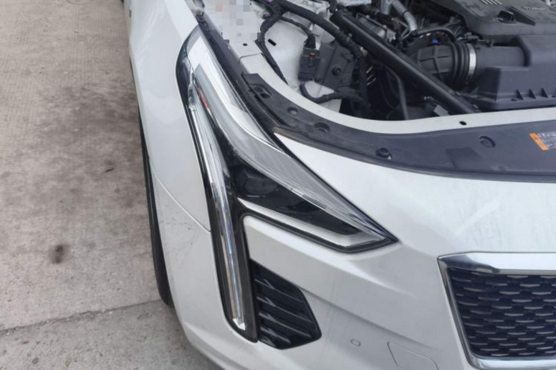 Used Cadillac CT6 2019 28T Fashion Edition Right Front Headlight