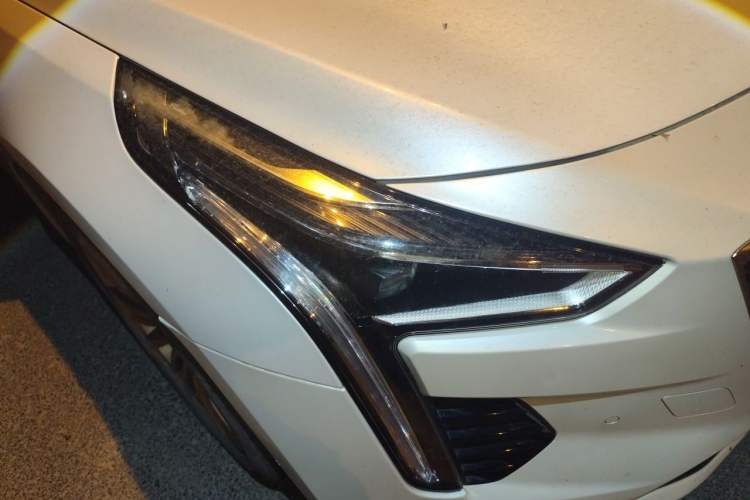 Used Cadillac CT6 2019 28T Elite Edition Right Front Headlight