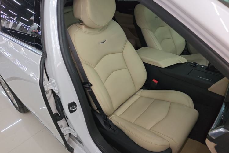 Used Cadillac CT6 2019 28T Fashion Edition Right Front Seat