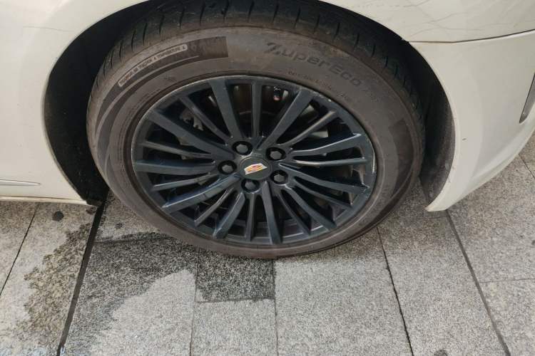 Used Cadillac CT6 2019 28T Luxury Model Right Front Wheel Hub