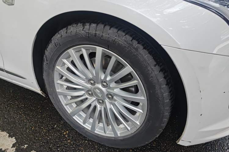 Used Cadillac CT6 2019 28T Luxury Model Right Front Wheel Hub