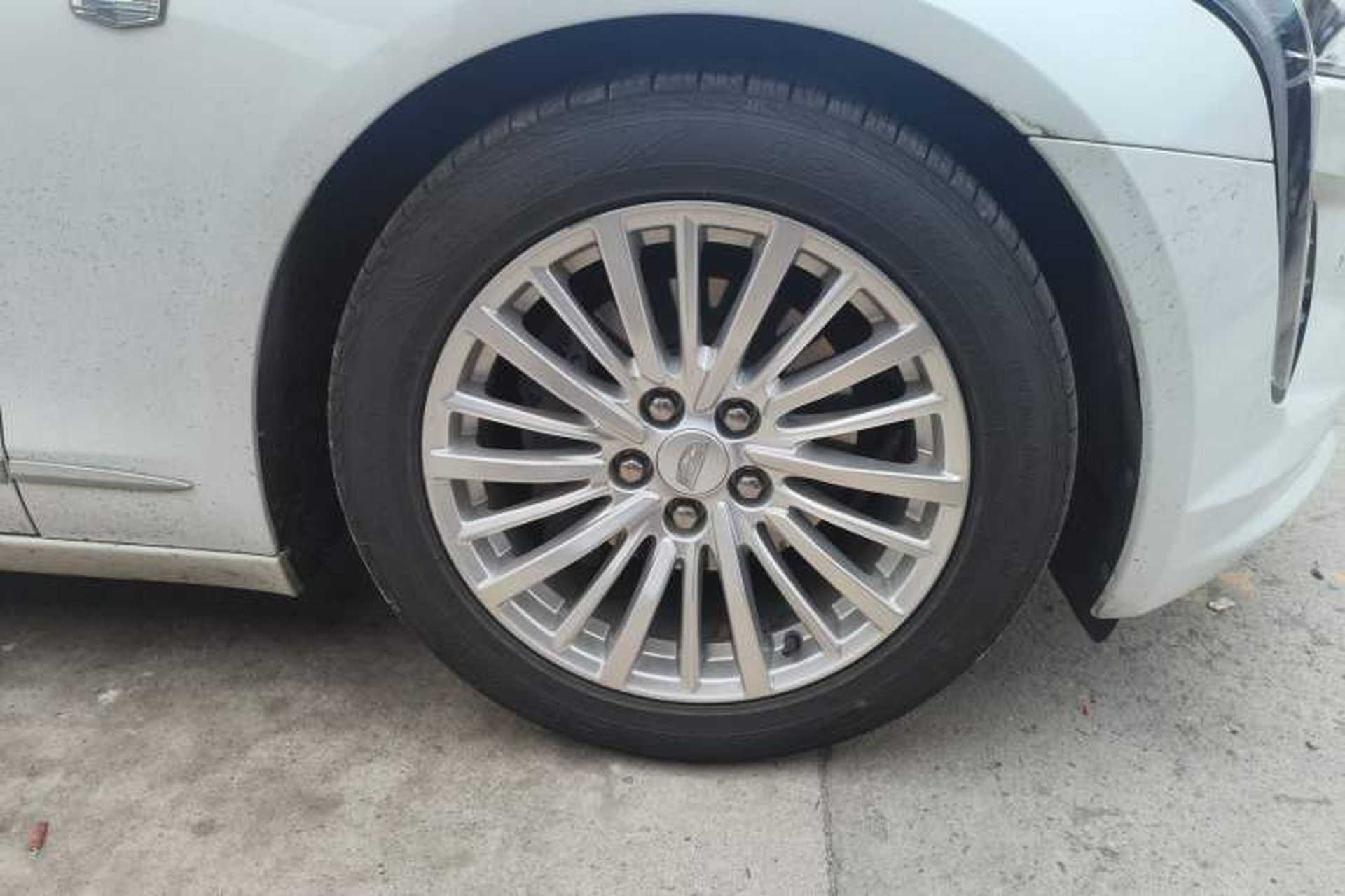 Used Cadillac CT6 2019 28T Fashion Edition Right Front Wheel Hub