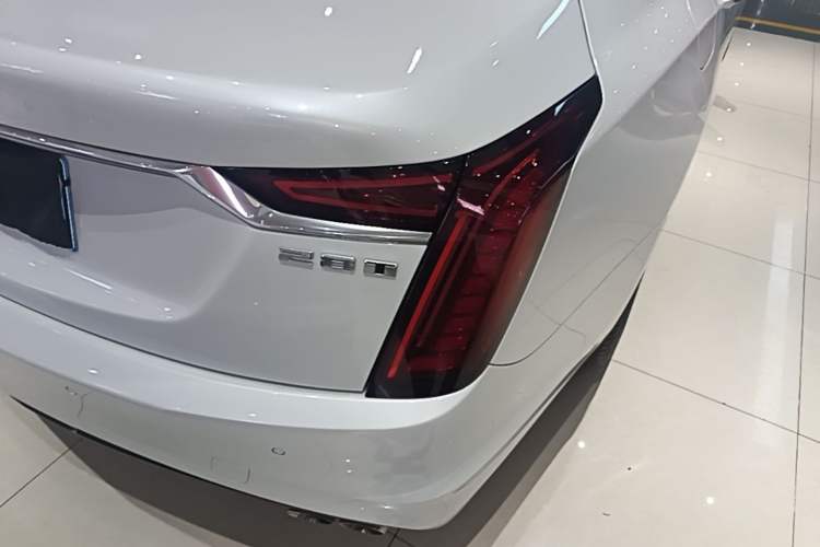 Used Cadillac CT6 2019 28T Fashion Edition Right Rear Taillight