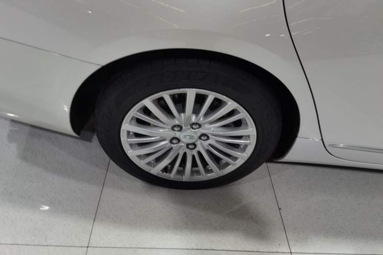 Used Cadillac CT6 2019 28T Fashion Edition Right Rear Wheel Hub