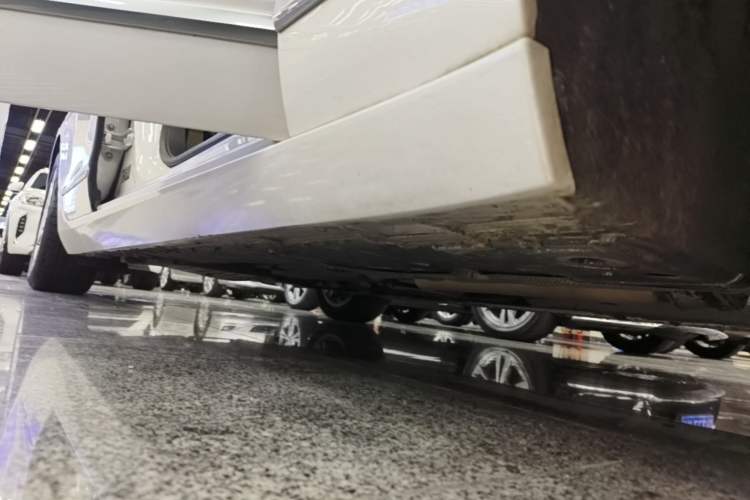 Used Cadillac CT6 2019 28T Fashion Edition Right Side Sill