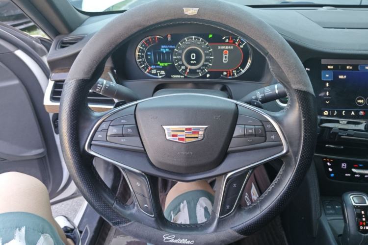 Used Cadillac CT6 2019 28T Luxury Model Steering Wheel