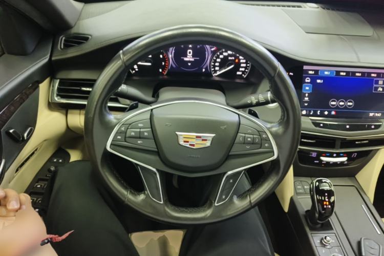 Used Cadillac CT6 2019 28T Fashion Edition Steering Wheel