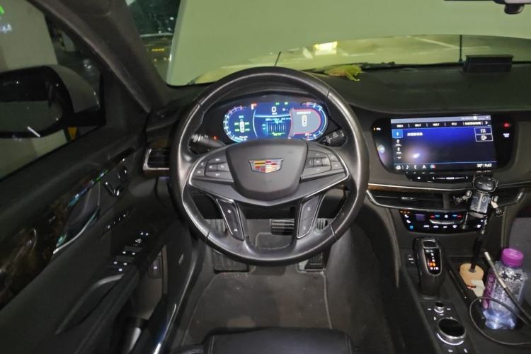 Used Cadillac CT6 2019 28T Luxury Model Steering Wheel