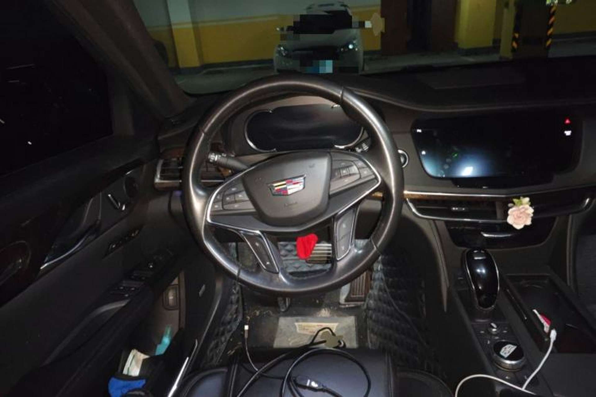 Used Cadillac CT6 2019 28T Luxury Model Steering Wheel