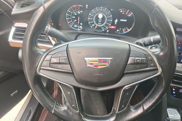Used Cadillac CT6 2019 28T Luxury Model Steering Wheel