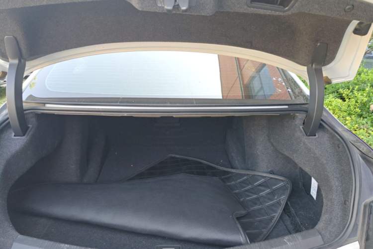 Used Cadillac CT6 2019 28T Luxury Model Trunk