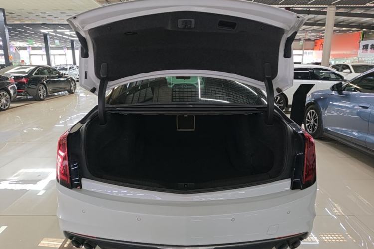Used Cadillac CT6 2019 28T Fashion Edition Trunk
