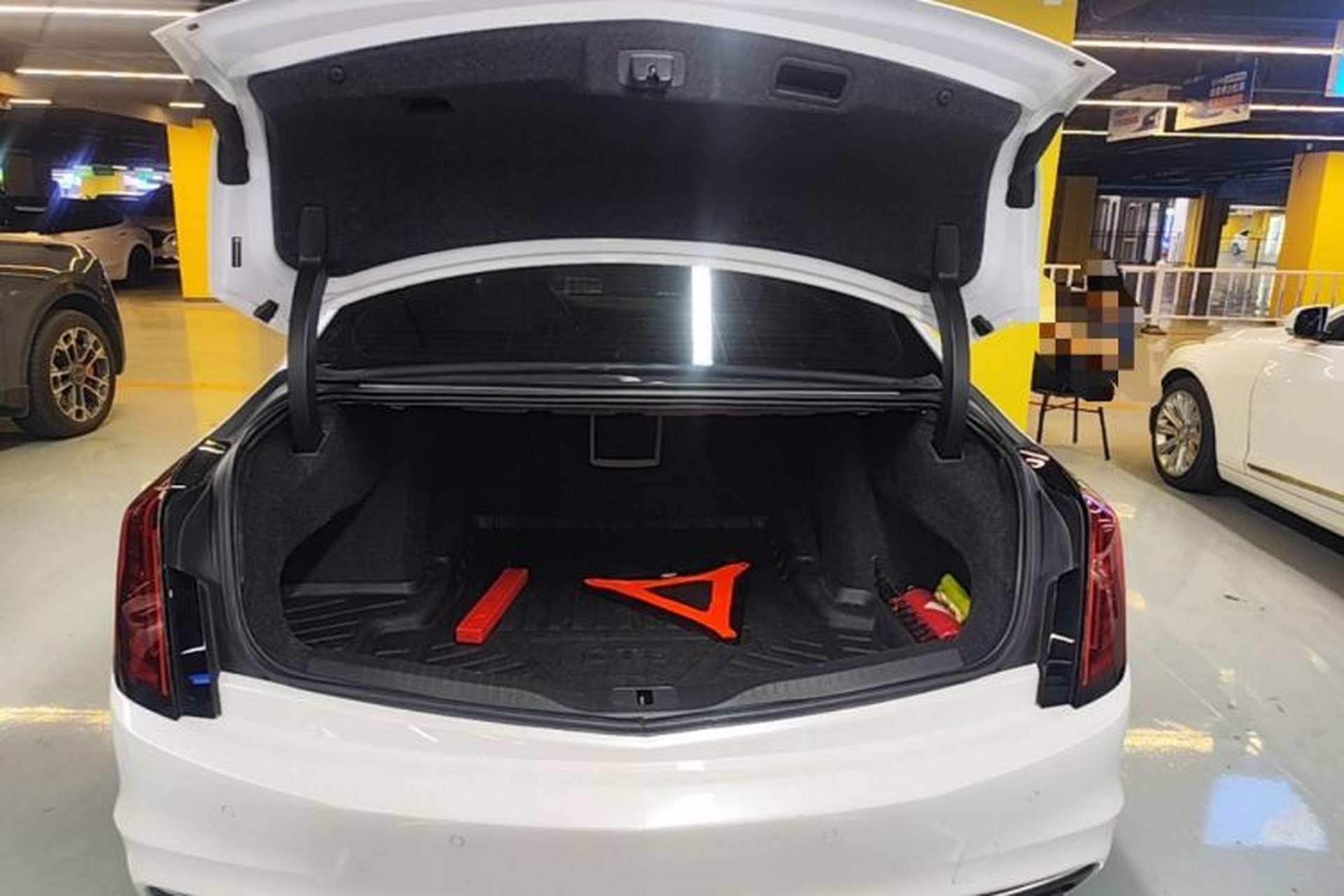 Used Cadillac CT6 2019 28T Fashion Edition Trunk