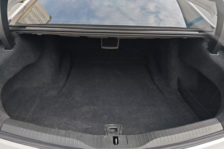 Used Cadillac CT6 2019 28T Fashion Edition Trunk