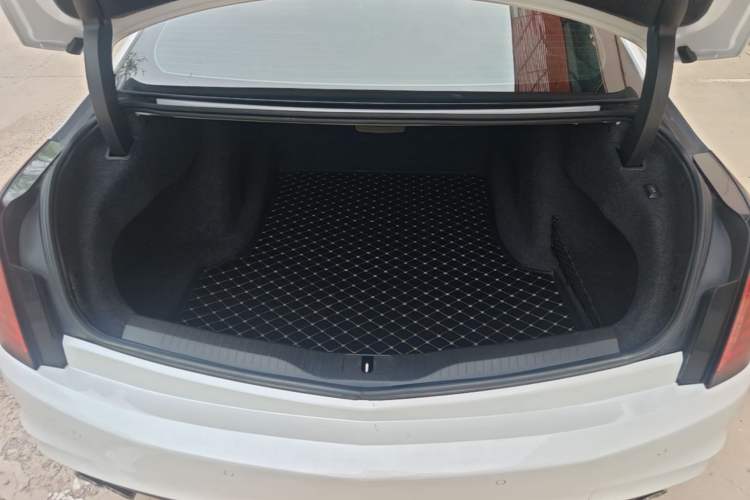 Used Cadillac CT6 2019 28T Fashion Edition Trunk