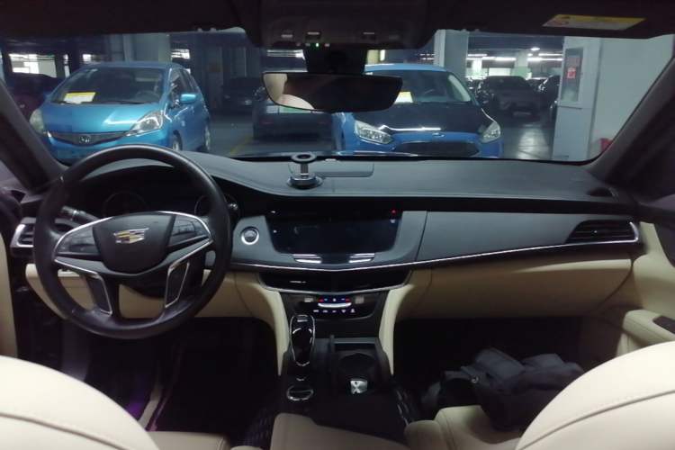 Used Cadillac CT6 2020 28T Fashion Edition Center Console