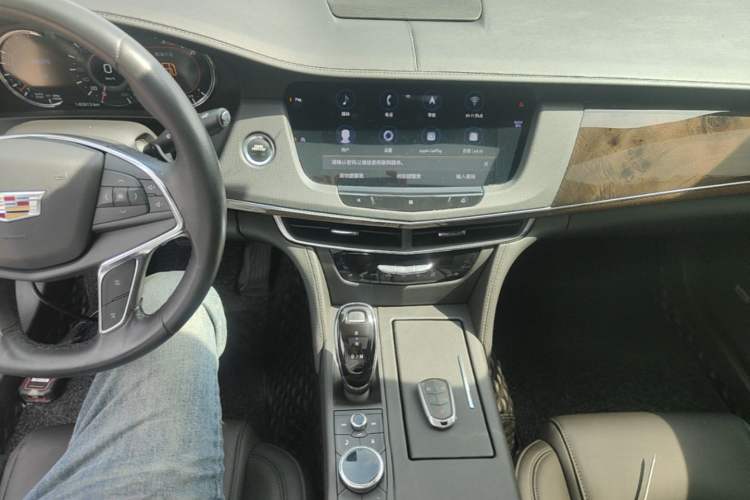 Used Cadillac CT6 2020 28T Luxury Version Center Console