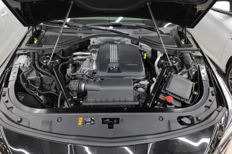 Used Cadillac CT6 2020 28T Luxury Version Engine Bay