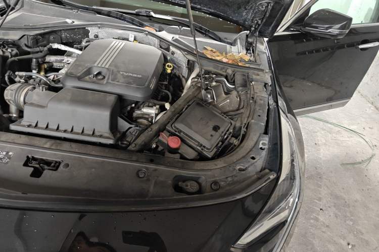 Used Cadillac CT6 2020 28T Luxury Version Engine Bay Left