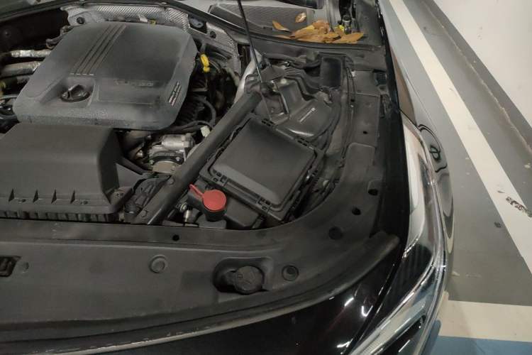 Used Cadillac CT6 2020 28T Leading Sport Model Engine Bay Left