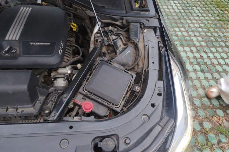 Used Cadillac CT6 2020 28T Fashion Edition Engine Bay Left